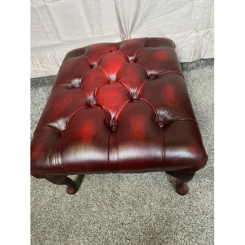 362A - Deep buttoned red leather upholstered Chesterfield stool on cabriole legs. {32 cm H x 61 cm W x 49 c... 