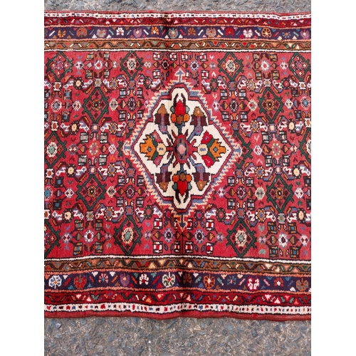 10 - Good quality decorative carpet runner {294cm L x 105cm W} (not available to view in person).