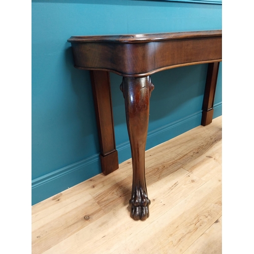 277 - William IV oak serpentine front side table raised on cabriole legs and lions paw feet {80 cm H x 138... 