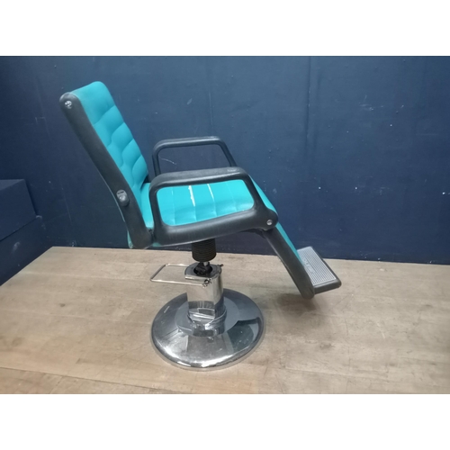 393 - Olymp custom made barber chair with adjustable back and hydraulic height adjustment {H 120cm x W 67c... 