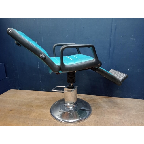 393 - Olymp custom made barber chair with adjustable back and hydraulic height adjustment {H 120cm x W 67c... 