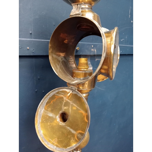 418 - Pair of brass carriage lamps. {H 52cm x W 17cm x D 28cm }.