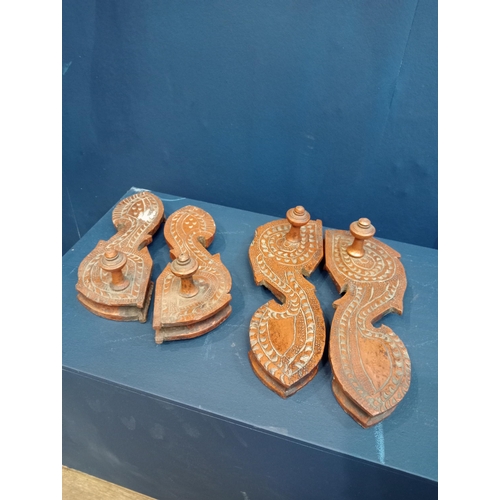 595 - Two pairs of Indian teak shoes {H 7cm x W 18cm x D 25cm 
H 7cm x W 15cm x D 21cm }.