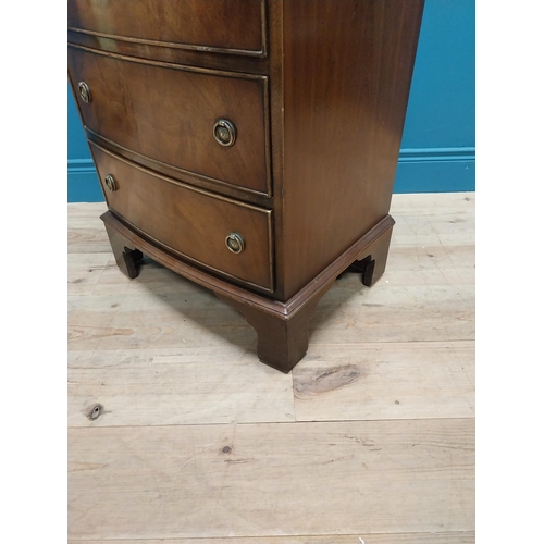 637 - Good quality Edwardian mahogany bow fronted chest on chest raised on bracket feet {130 cm H x 54 cm ... 