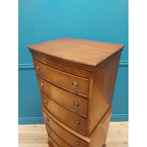 637 - Good quality Edwardian mahogany bow fronted chest on chest raised on bracket feet {130 cm H x 54 cm ... 