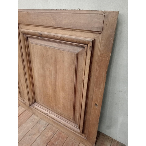 642 - Wooden panel with three raised panels {H 251 cm x W 98cm x D 5cm }.