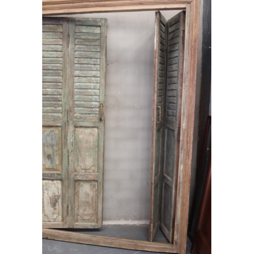 674 - 19th C. Linen fold double doors with shutter and complete frame {H 228cm x W  170 cm}.