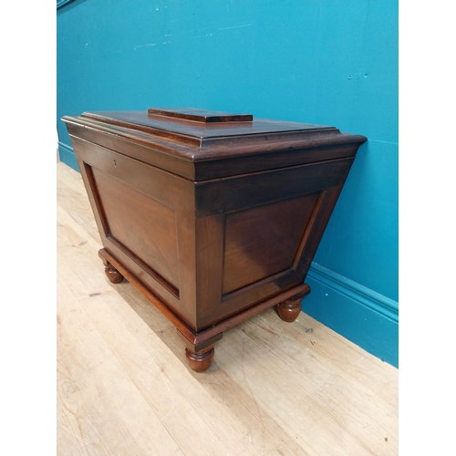 307 - William IV mahogany cellarette with original interior. {52 cm H x 64 cm W x 45 cm D}.