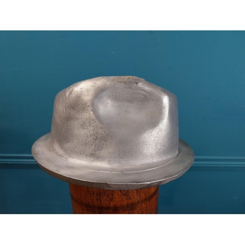 342 - Rare alloy Hat mould. {15 cm H x 26 cm W x 25 cm D}