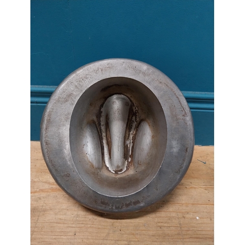 342 - Rare alloy Hat mould. {15 cm H x 26 cm W x 25 cm D}