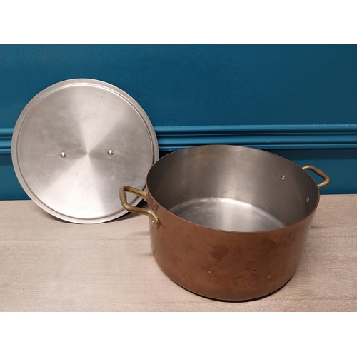 41 - Good quality French lidded copper pan {17cm H x 32cm W x 26cm D}