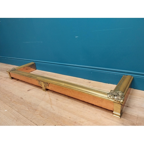 437 - 19th C. brass and copper fender. {13 cm H x 128 cm W x 39 cm D}.