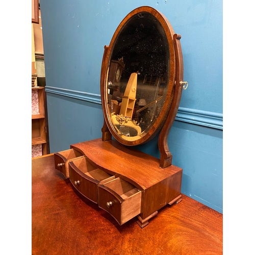 478 - Regency mahogany dressing table mirror. {65 cm H x 45 cm W x 22 cm D}.