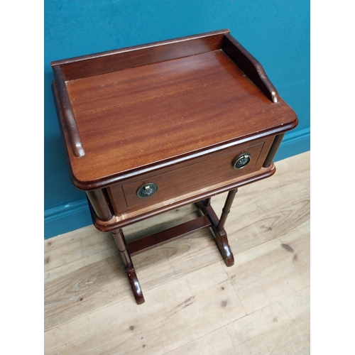 588 - Mahogany side table with single drawer in frieze. {65 cm H x 38 cm W x 30 cm D}.