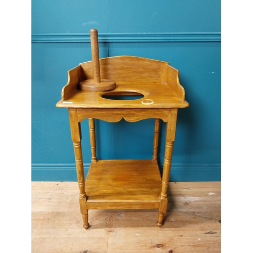 609 - 19th C. scumbled pine washstand. {89 cm H x 52 cm W x 57 cm D}.