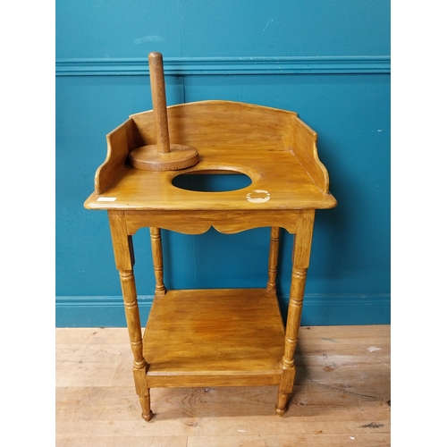 609 - 19th C. scumbled pine washstand. {89 cm H x 52 cm W x 57 cm D}.