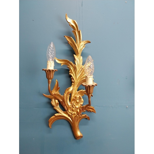 670 - Pair of good quality giltwood wall lights decorated with foliage and flowers. {57 cm H x 25 cm W x 1... 