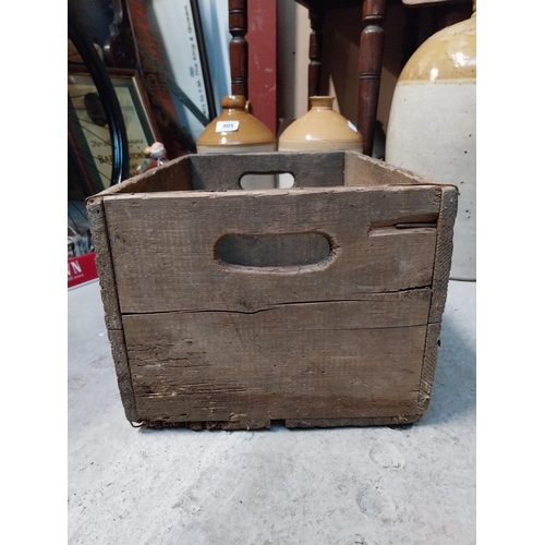 406 - Morton and Co Belfast  {23 cm H x 42 cm W x 28 cm D} and Rifle Horesnails {12 cm H x 33 cm W x 19 cm... 