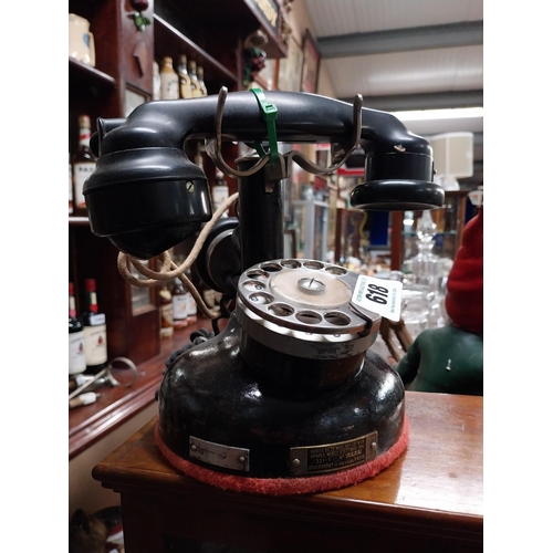 618 - Early 20th C. Bakelite telephone. {24 cm H x 23 cm W x 15 cm D}.