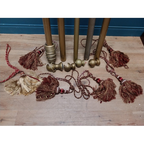 152 - Five gilded wooden curtain poles with ties. {114 cm L}, {209 cm L}. {190 cm L} and {210 cm L}