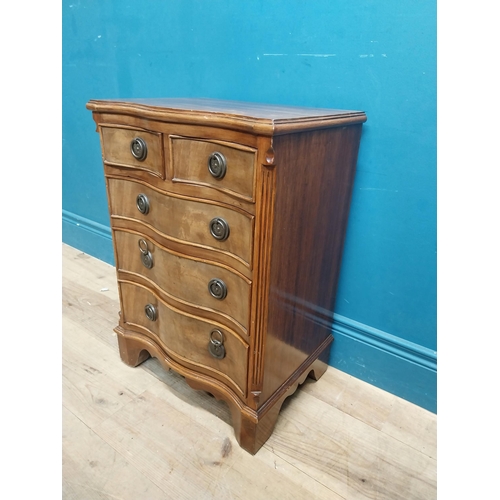 155 - Good quality serpentine front chest of drawers of neat proportions. {61 cm H x 43 cm W}.