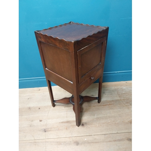 262 - Edwardian mahogany pot cupboard in the Georgian style {75 cm H x 36 cm W x 36 cm D}.