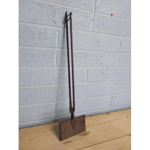 564 - Early 20th. C.  Wrought iron waffering iron  { 69cm H X 18cm W }.