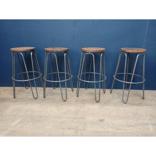 848 - Set of four hairpin breakfast bar stools. { 68cm H X 32cm Dia }.