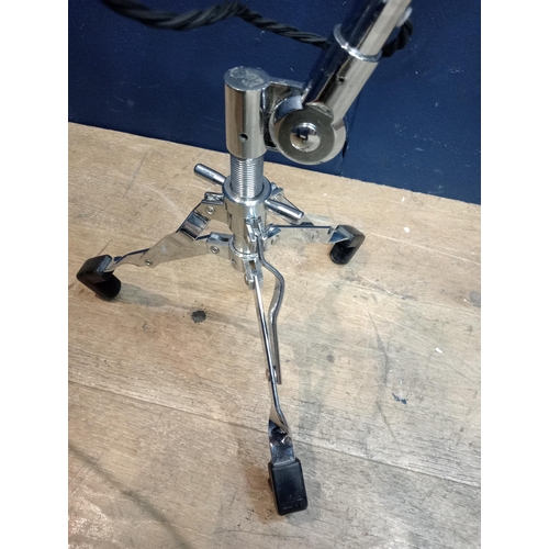 87 - Circa 1950's alloy spotlight on articulated three point arm on snare tripod bullfinch feet. { 103cm ... 