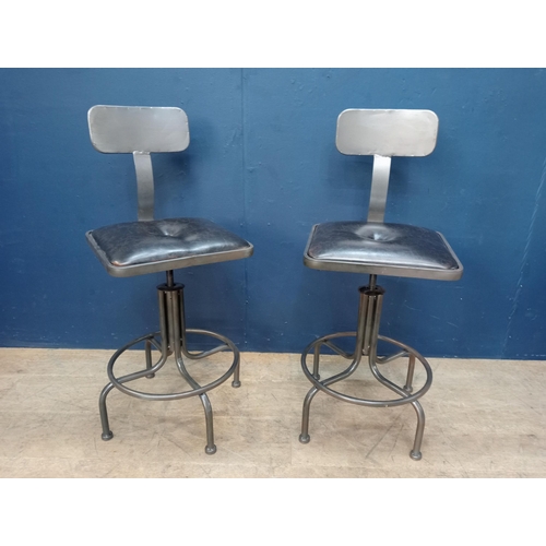 870 - Pair of metal swivel breakfast bar stools with deep buttoned  leather upholstered seats. { 90cm H X ... 