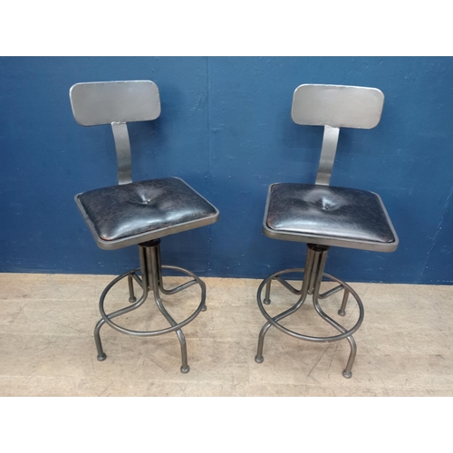 871 - Pair of metal swivel breakfast bar stools with deep buttoned  leather upholstered seats. { 90cm H X ... 