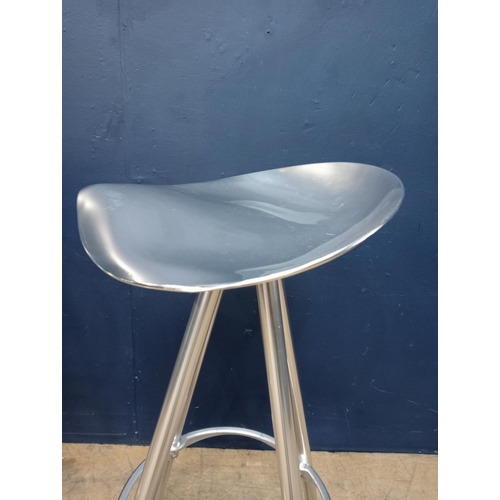 888 - Pair of chrome swivel breakfast bar stools with saddle seat  { 80cm H X 36cm Dia }.