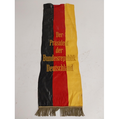 143 - Pre WWII Der Prasident der Bundesrepublik Deutschland German political sash{76 cm H x 25 cm W}.