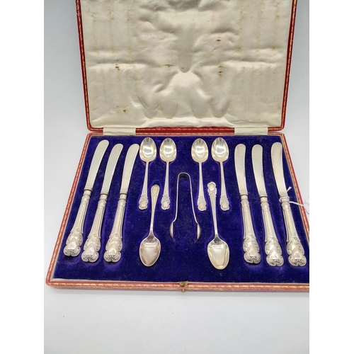 518 - Set of five English silver teaspoons, sugar tongs. Hallmarked in Sheffield 1904 Maker James Deakin &... 