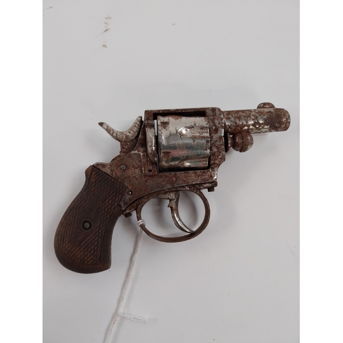 61 - Late 19th C. bulldog pistol. {14 cm L}.