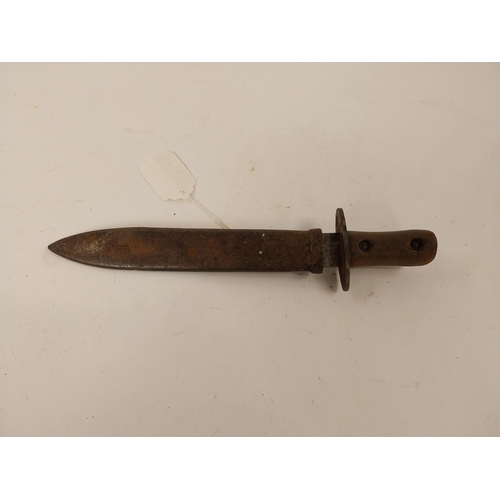 81 - WWI military dagger with original metal scabbard. {29 cm L}