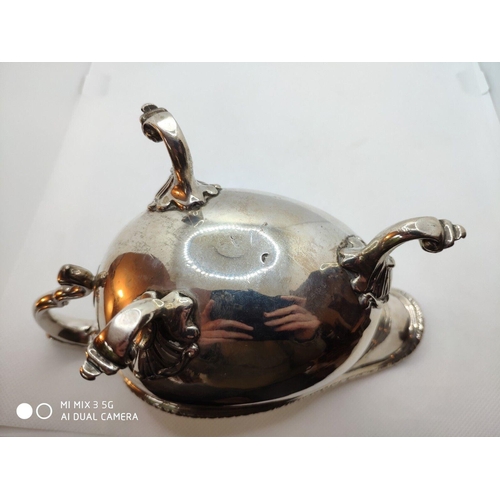 429 - Rare pair of George II Irish silver sauce boats , the deep oval bellied form with applied gadroon bo... 