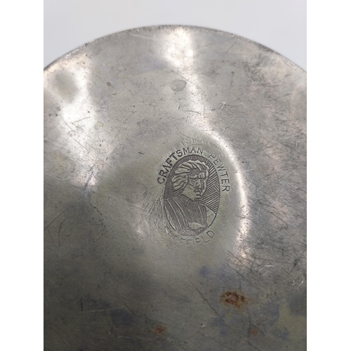 435 - Irish silver wine funnel, of plain form with gadroon edge. Hallmarked in Dublin. Maker William Bond.... 