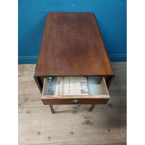 871 - Georgian mahogany drop leaf table with single drawer {73 cm H x 78 cm W x 47 cm D}.