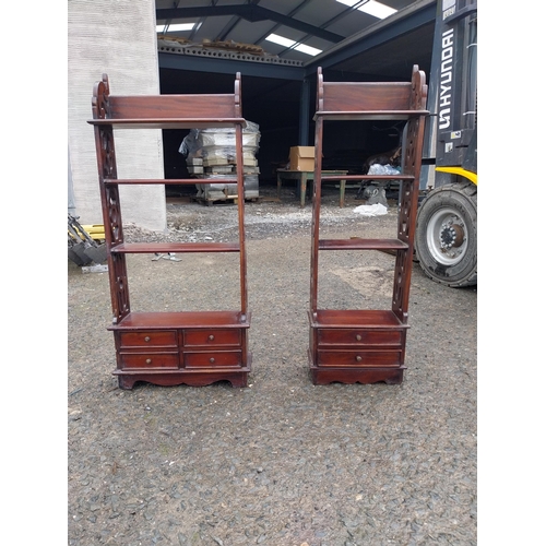 873 - Two mahogany wall hanging shelves in the Georgian style {}.