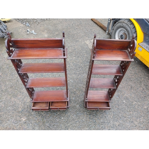 873 - Two mahogany wall hanging shelves in the Georgian style {}.