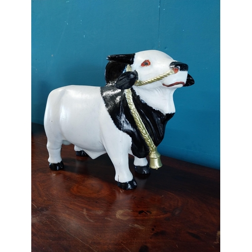 913 - Resin model of a Bull {25 cm H x 33 cm W x 17 cm D}.