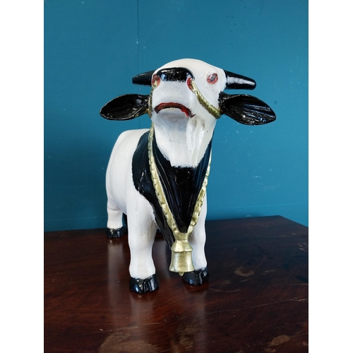 913 - Resin model of a Bull {25 cm H x 33 cm W x 17 cm D}.