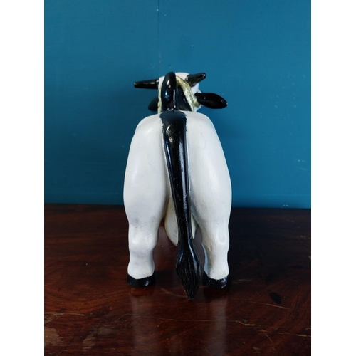 913 - Resin model of a Bull {25 cm H x 33 cm W x 17 cm D}.