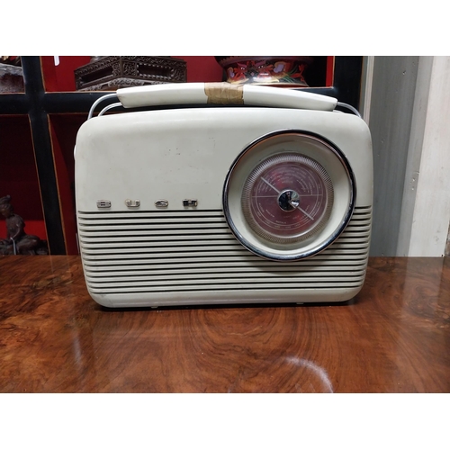 914 - Vintage Bush radio {27 cm H x 34 cm W x 10 cm D}.