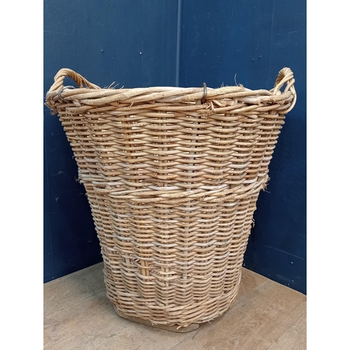 944 - Wicker laundry basket {H 80cm x Dia 74cm}. { not on site for viewing }.