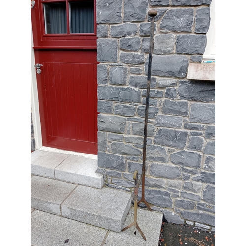 1000A - Wrought iron foot scraper {H 168cm x W 20cm x D 37cm }.