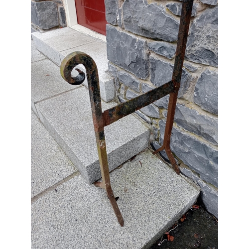 1000A - Wrought iron foot scraper {H 168cm x W 20cm x D 37cm }.