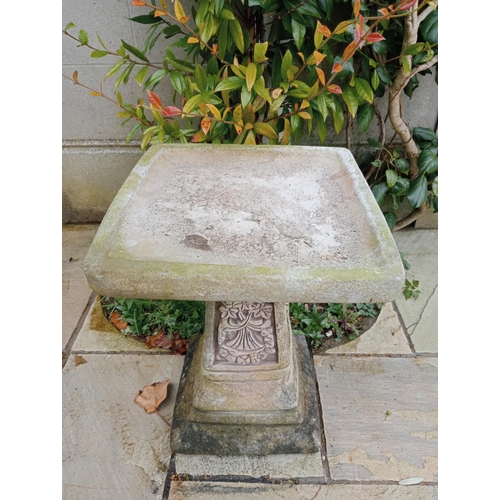 121 - Composition bird bath {H 53cm x D 4cm x D 4cm }.