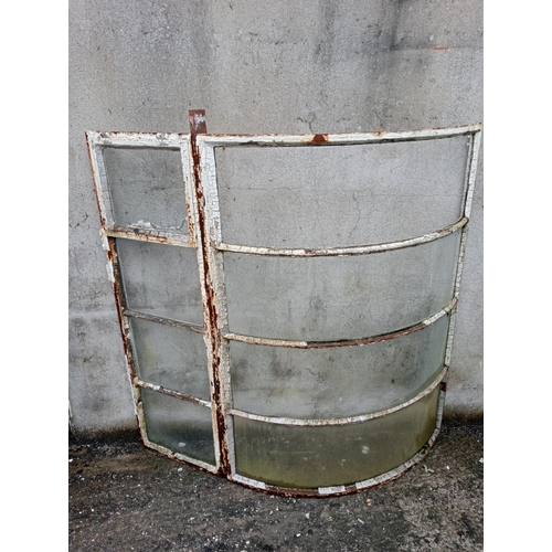 125 - Cast iron curved eight pane window {H 122cm x W 122cm }. (NOT AVAILABLE TO VIEW IN PERSON)